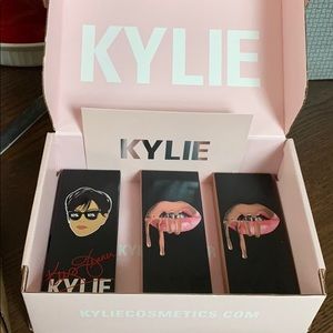 Kylie Cosmetics Lip Kit (all three)